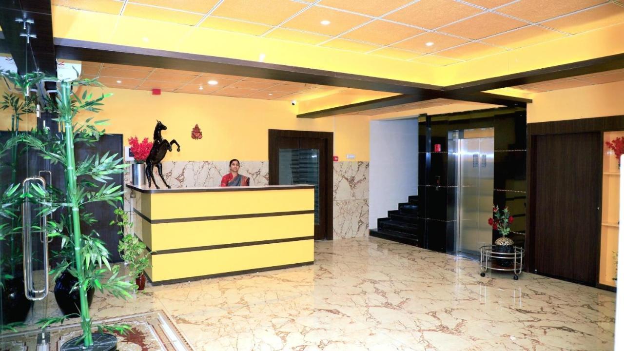 Hotel Dev Inn Somnath Exterior photo